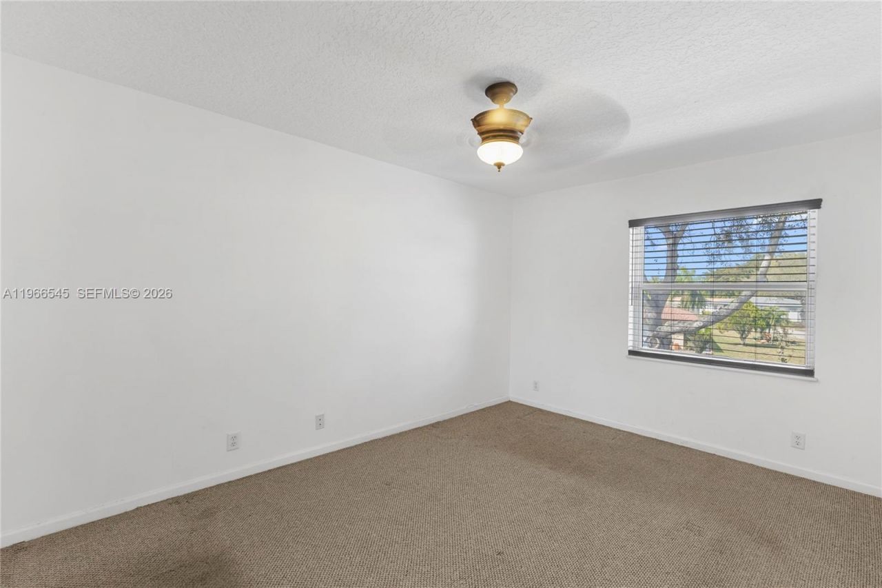 11069 Glenwood Dr, Coral Springs, FL 33065 Photo