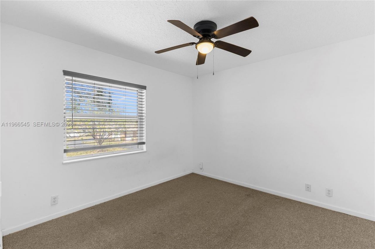 11069 Glenwood Dr, Coral Springs, FL 33065 Photo