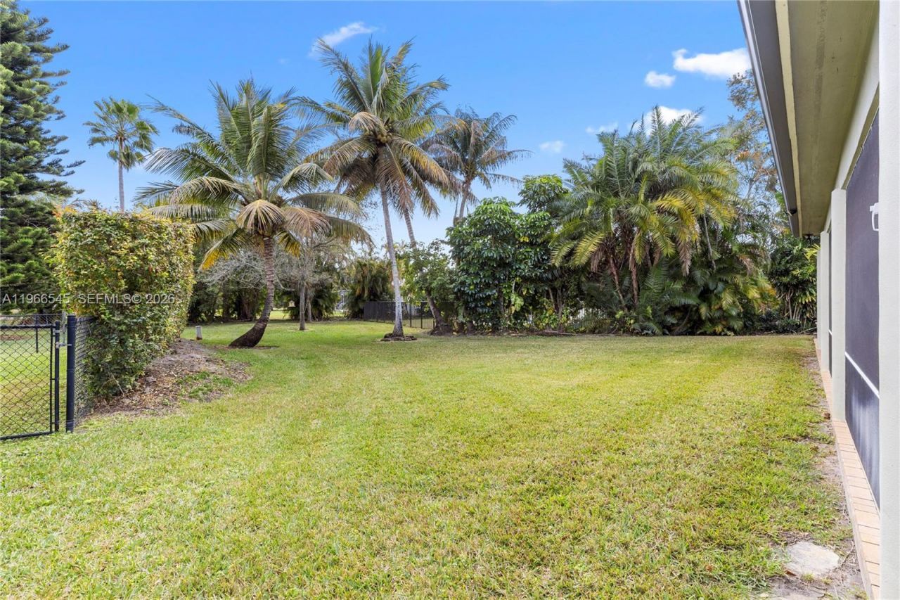 11069 Glenwood Dr, Coral Springs, FL 33065 Photo