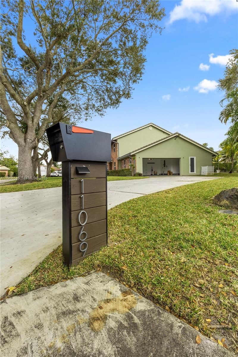 11069 Glenwood Dr, Coral Springs, FL 33065 Photo