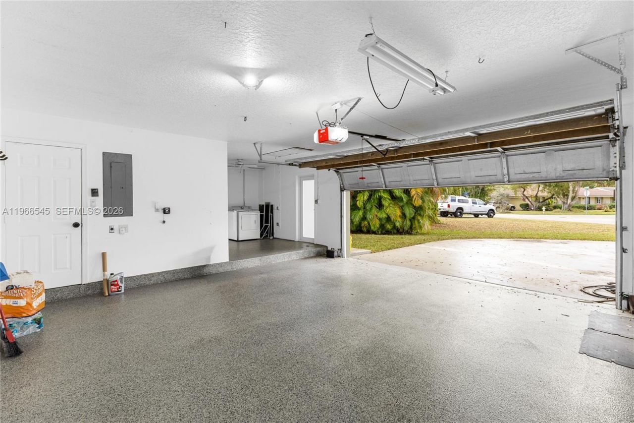 11069 Glenwood Dr, Coral Springs, FL 33065 Photo