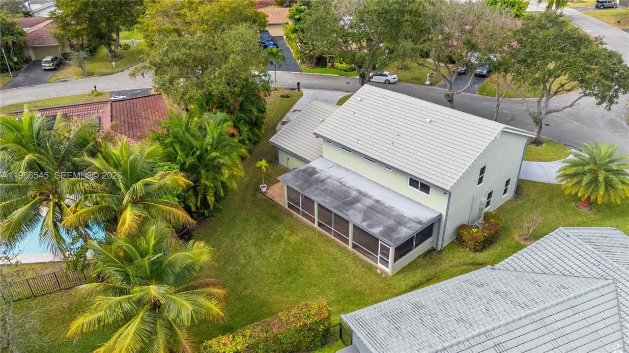 11069 Glenwood Dr, Coral Springs, FL 33065 Photo