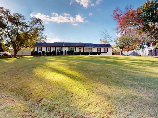 1903 Glen Oaks Lane, Dyersburg, TN 38024