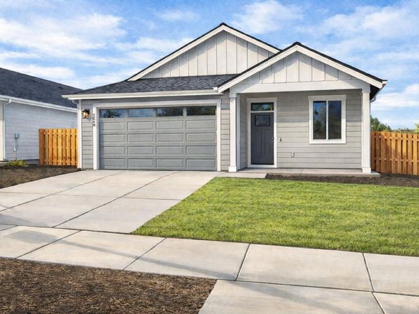 2364 SW 25th Street, Redmond, OR 97756