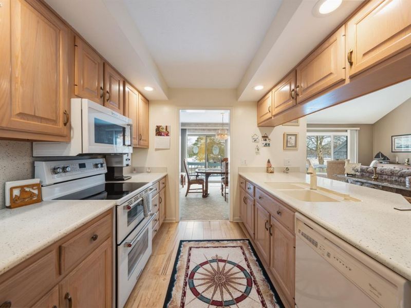 526 Mariner, Huron, OH 44839 Photo 14