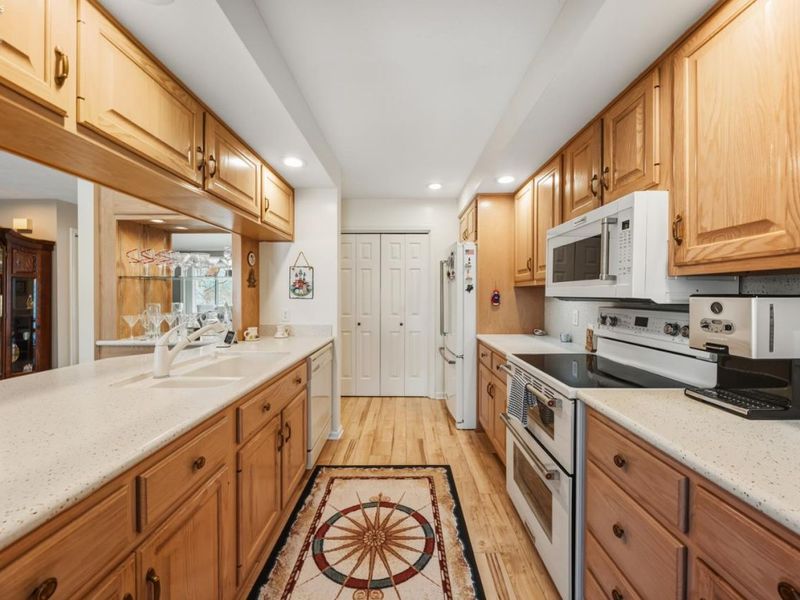 526 Mariner, Huron, OH 44839 Photo 16