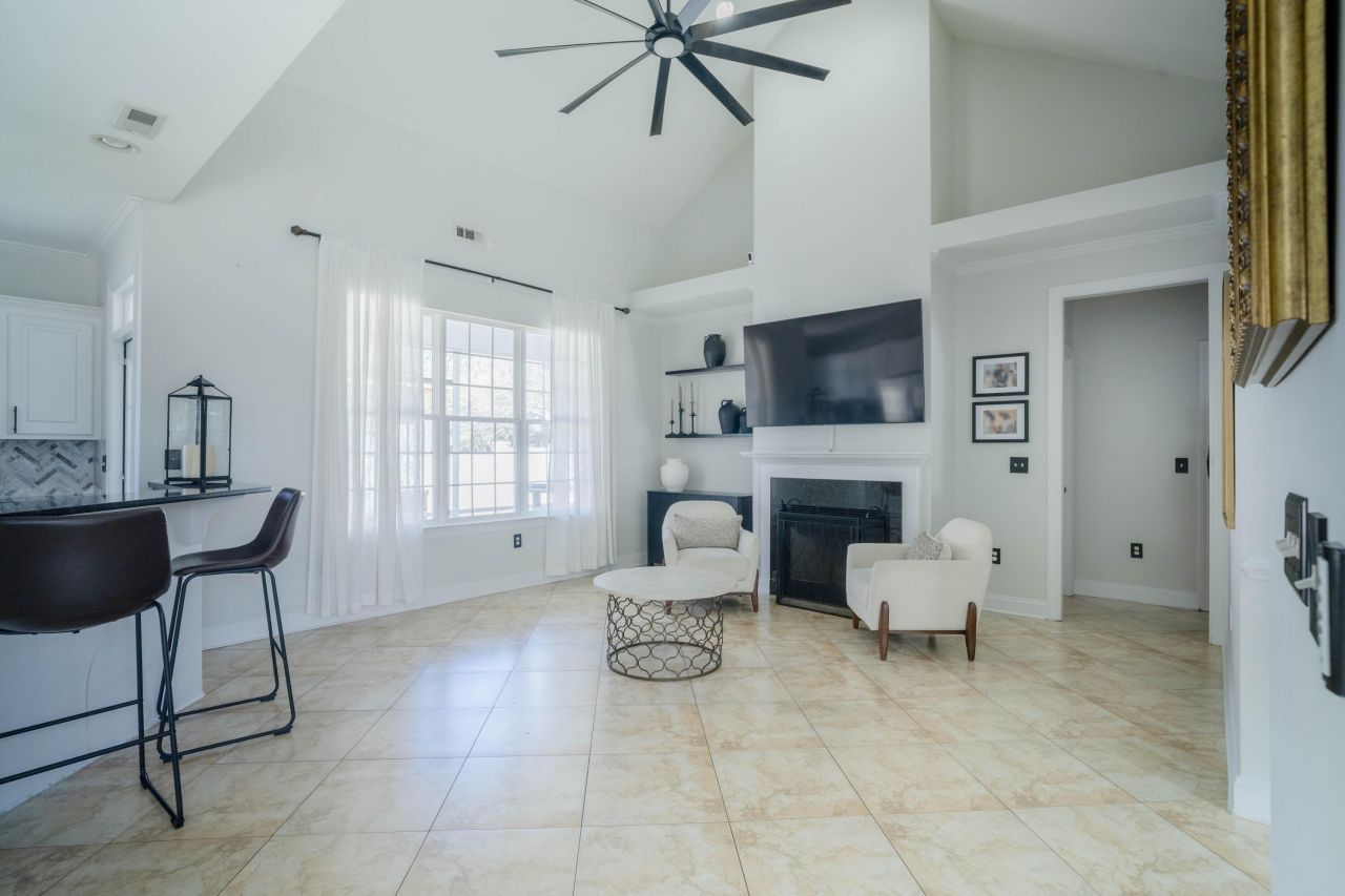 7809 Spring Creek Road Photo 6