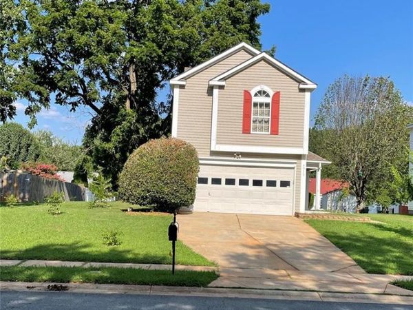 6912 Alanbrook Road, Charlotte, NC 28215