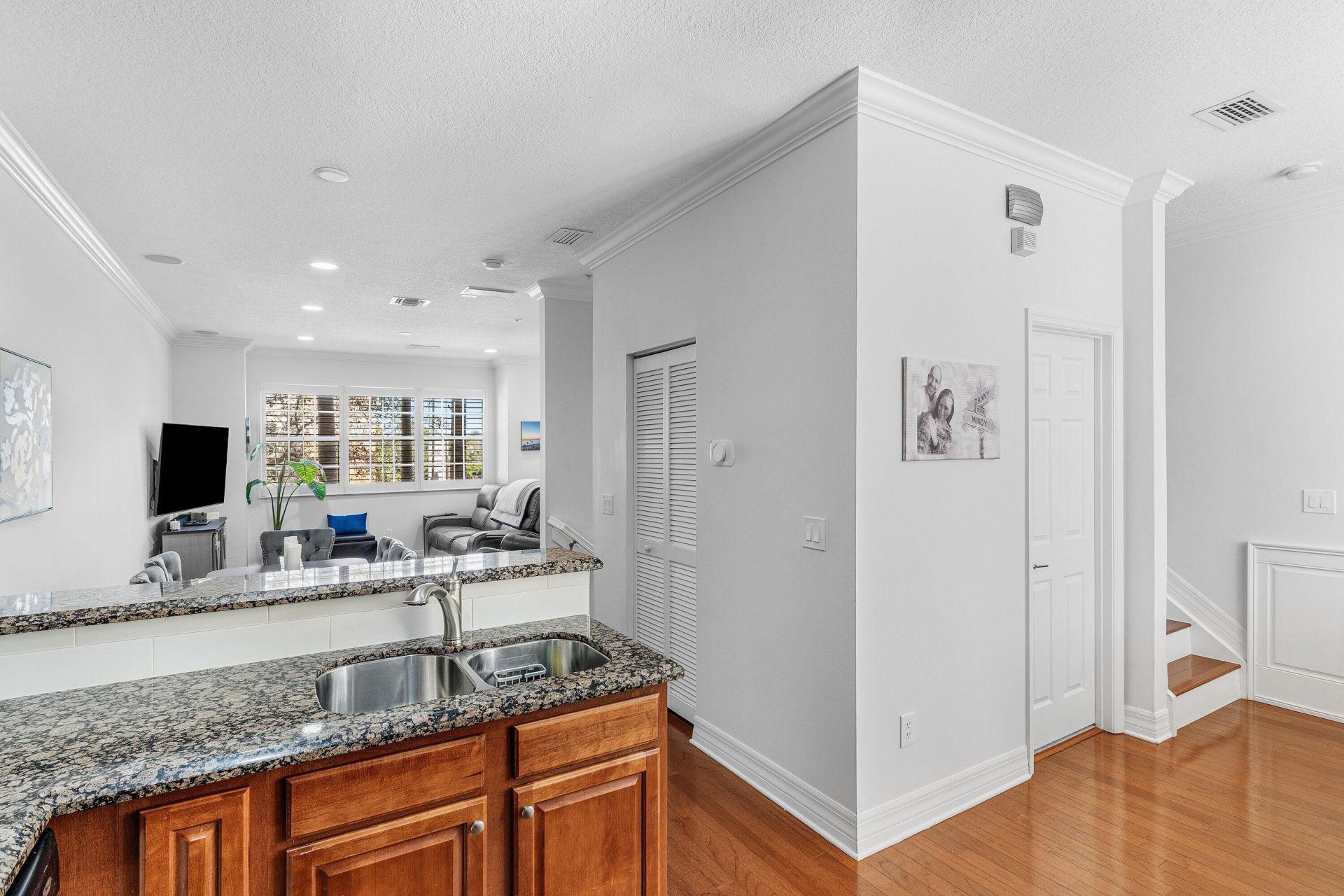 290 NE 5th Avenue, Unit 6, Delray Beach, FL 33483 Photo