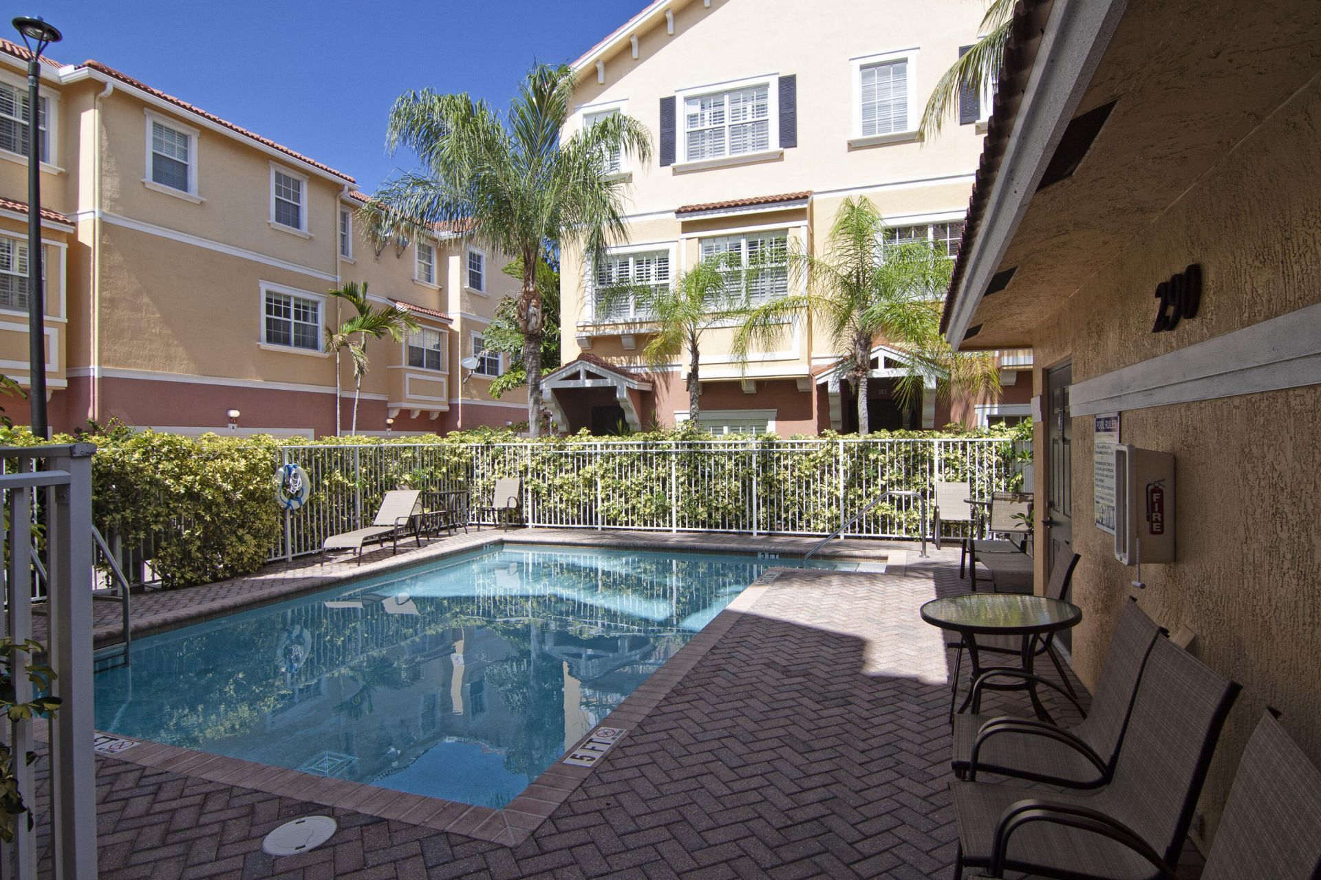 290 NE 5th Avenue, Unit 6, Delray Beach, FL 33483 Photo