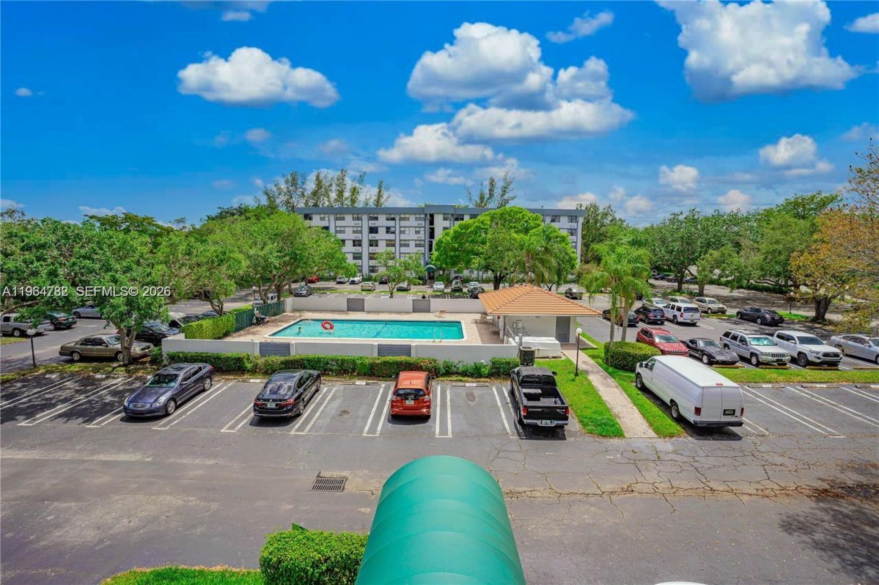 2501 Riverside Dr , Unit 307-A, Coral Springs, FL 33065 Photo