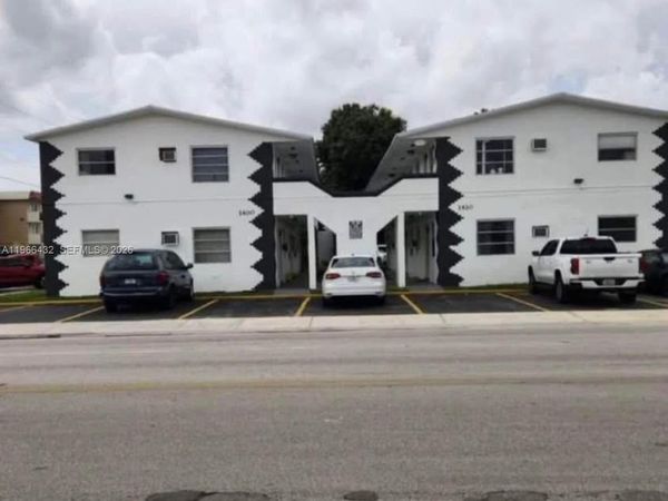 1400 W 29th St, Unit 8, Hialeah, FL 33012