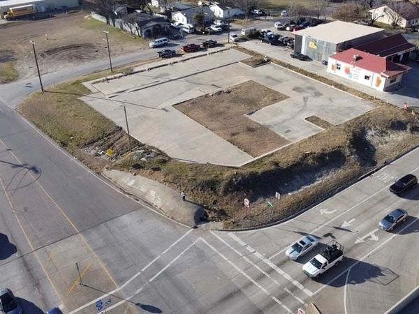 121 W Danieldale Road, Dallas, TX 75232