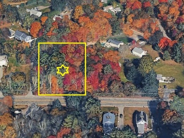 724 Whitman St, Hanson, MA 02341