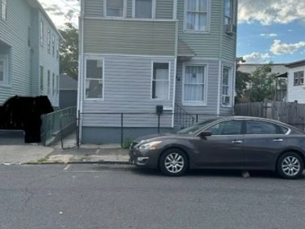 466 E 25Th St, Paterson, NJ 07514