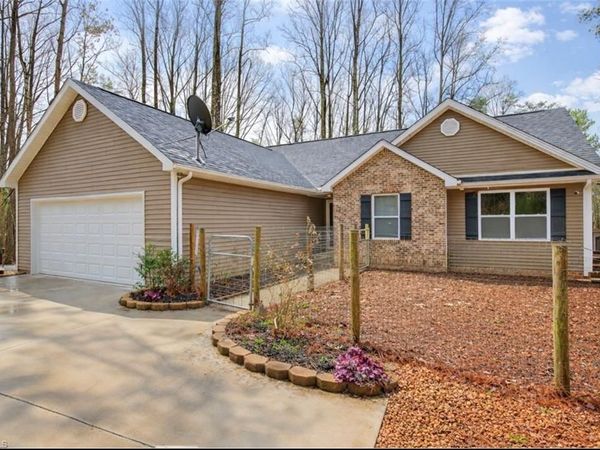 2186 Covington Road, King, NC 27021