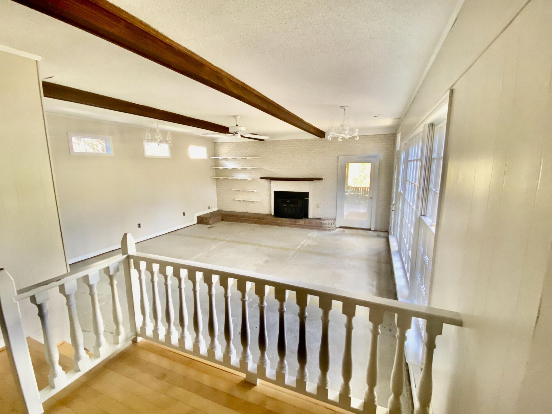 304 Greenbay Street Photo 11