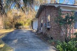 304 Greenbay Street photo 4