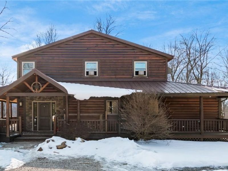 18028 Winterset Lane, Lore City, OH 43755 Photo 2