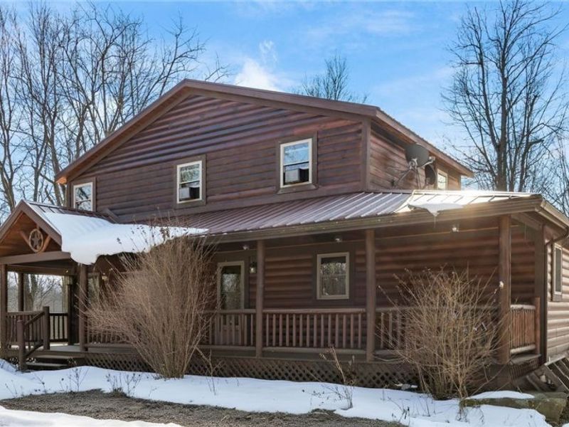 18028 Winterset Lane, Lore City, OH 43755 Photo 4