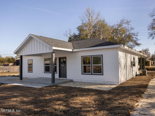 220 SW 3RD, Lake Butler, FL 32054