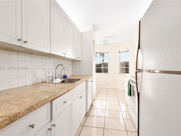 650 SW 124th Ter , Unit 214P, Pembroke Pines, FL 33027