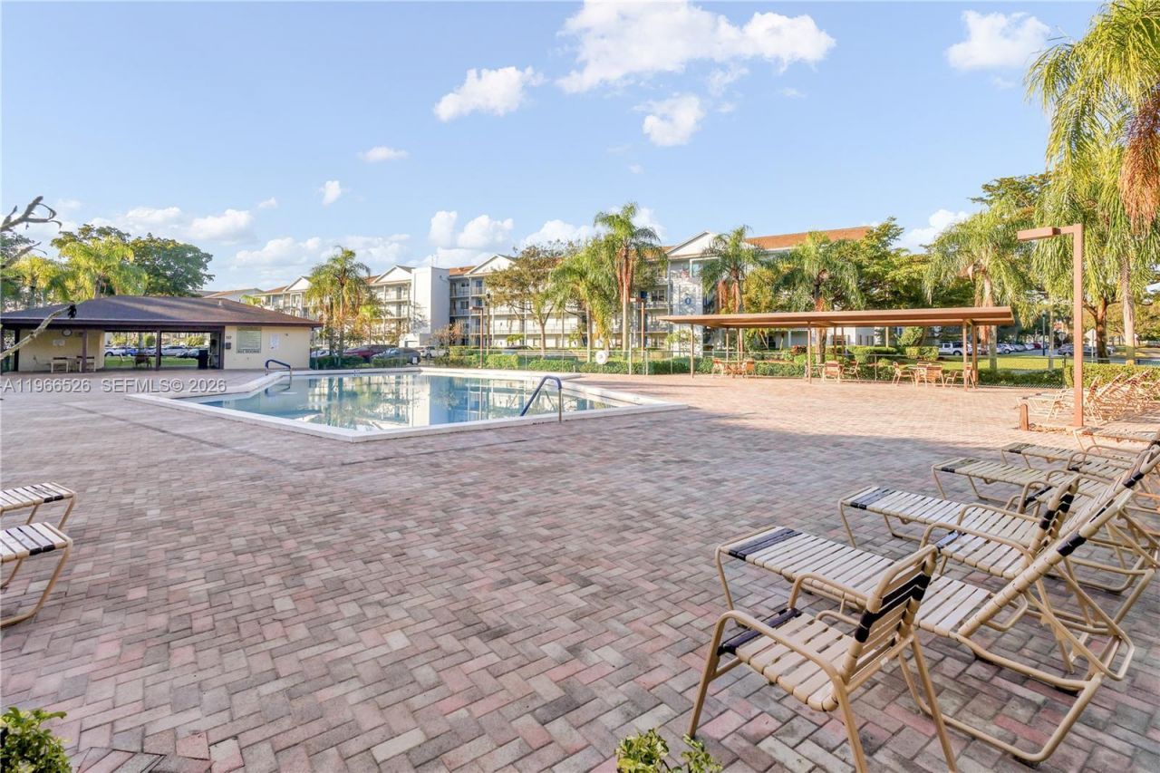 650 SW 124th Ter , Unit 214P, Pembroke Pines, FL 33027 Photo