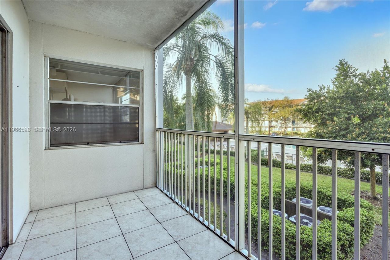 650 SW 124th Ter , Unit 214P, Pembroke Pines, FL 33027 Photo
