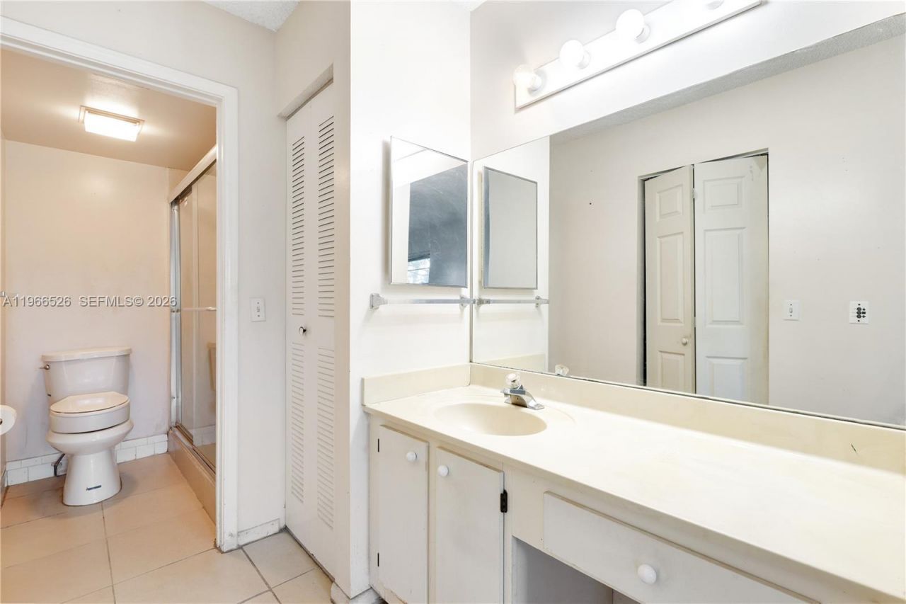 650 SW 124th Ter , Unit 214P, Pembroke Pines, FL 33027 Photo