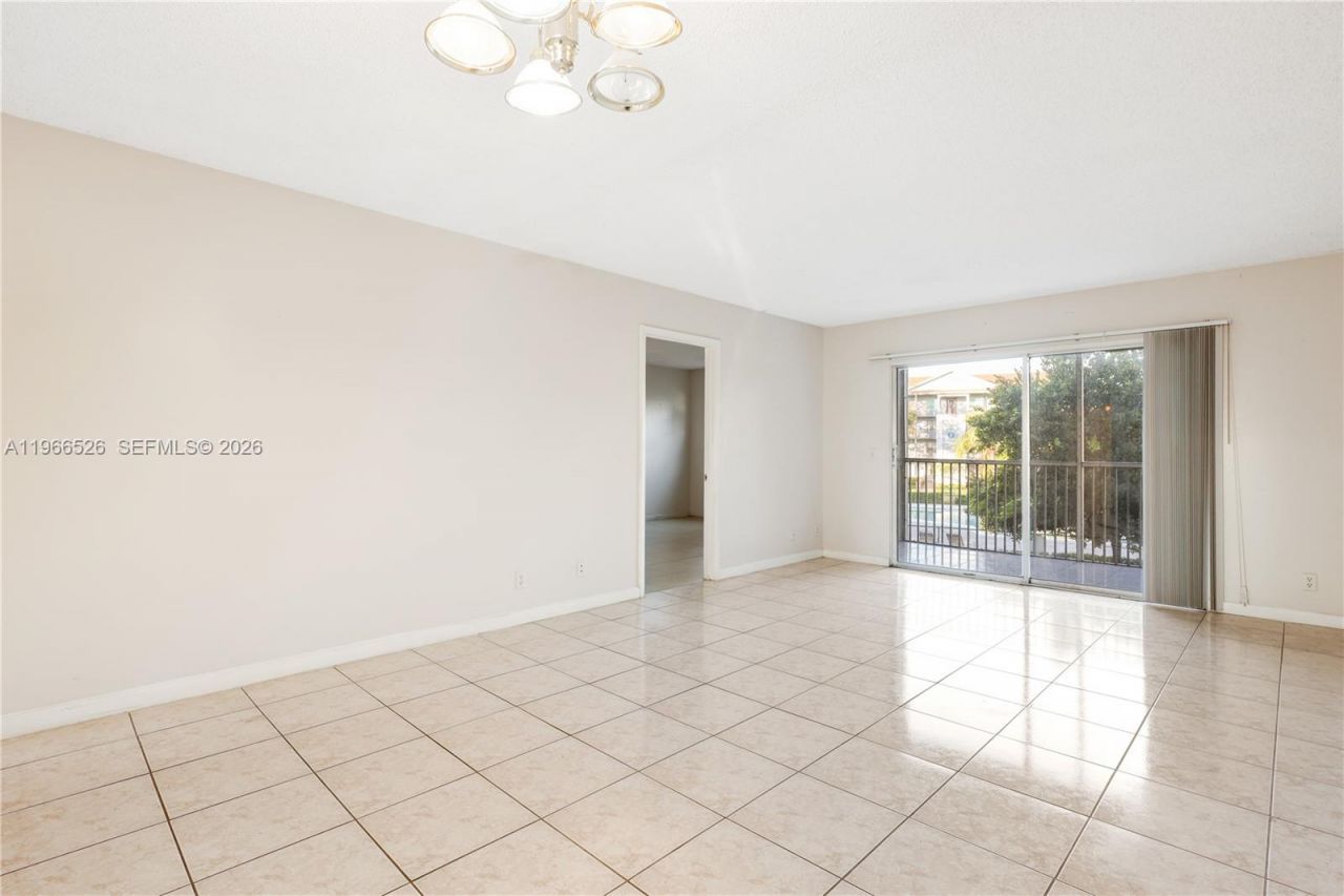 650 SW 124th Ter , Unit 214P, Pembroke Pines, FL 33027 Photo