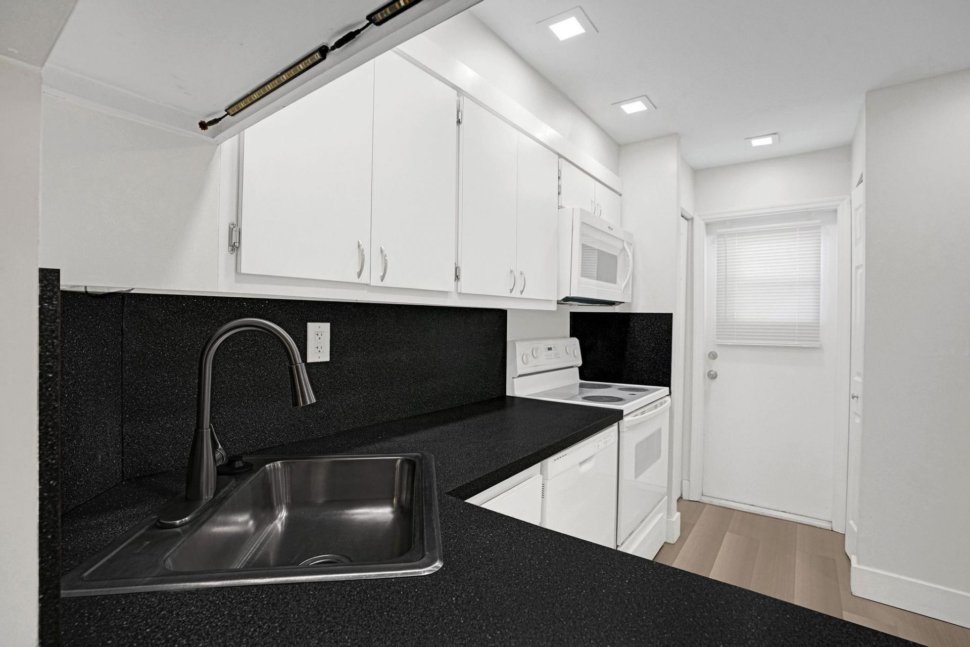 4501 NE 21 Avenue, Unit 207, Fort Lauderdale, FL 33308 Photo