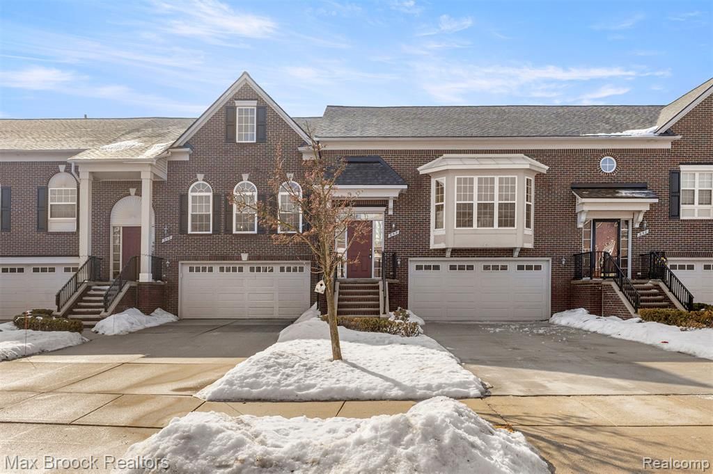 954 Sandalwood Drive, Troy, MI 48085 Main Photo