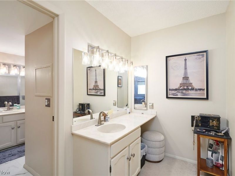 1006 Bunker Drive, Unit 203, Fairlawn, OH 44333 Photo 11