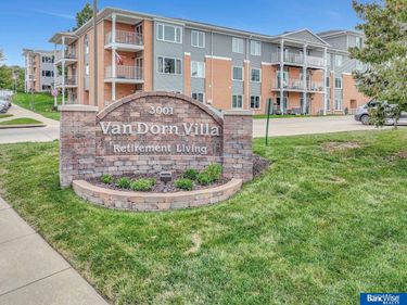 3001 S 51 Street Court, Unit 472, Lincoln, NE 68506