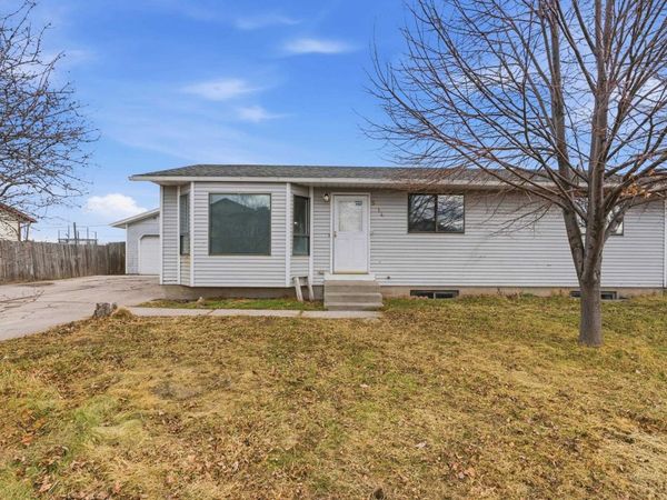 5914 Moses St., Chubbuck, ID 00000