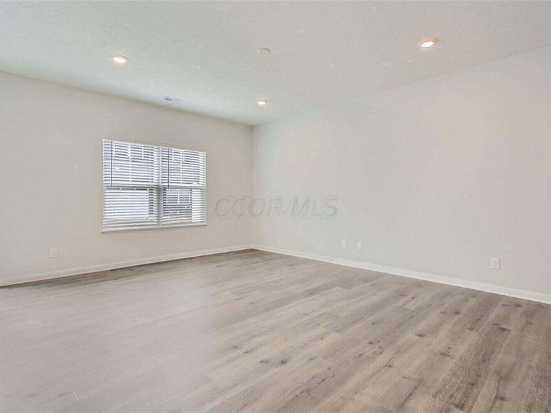 6371 Marinelli Drive N, Columbus, OH 43228 Photo 7