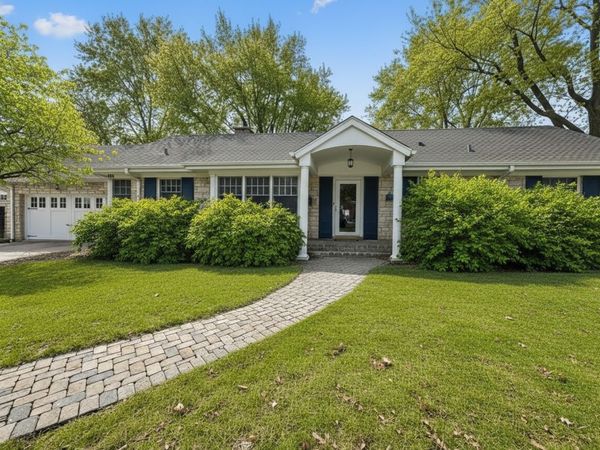 435 Kingston Terrace, Deerfield, IL 60015