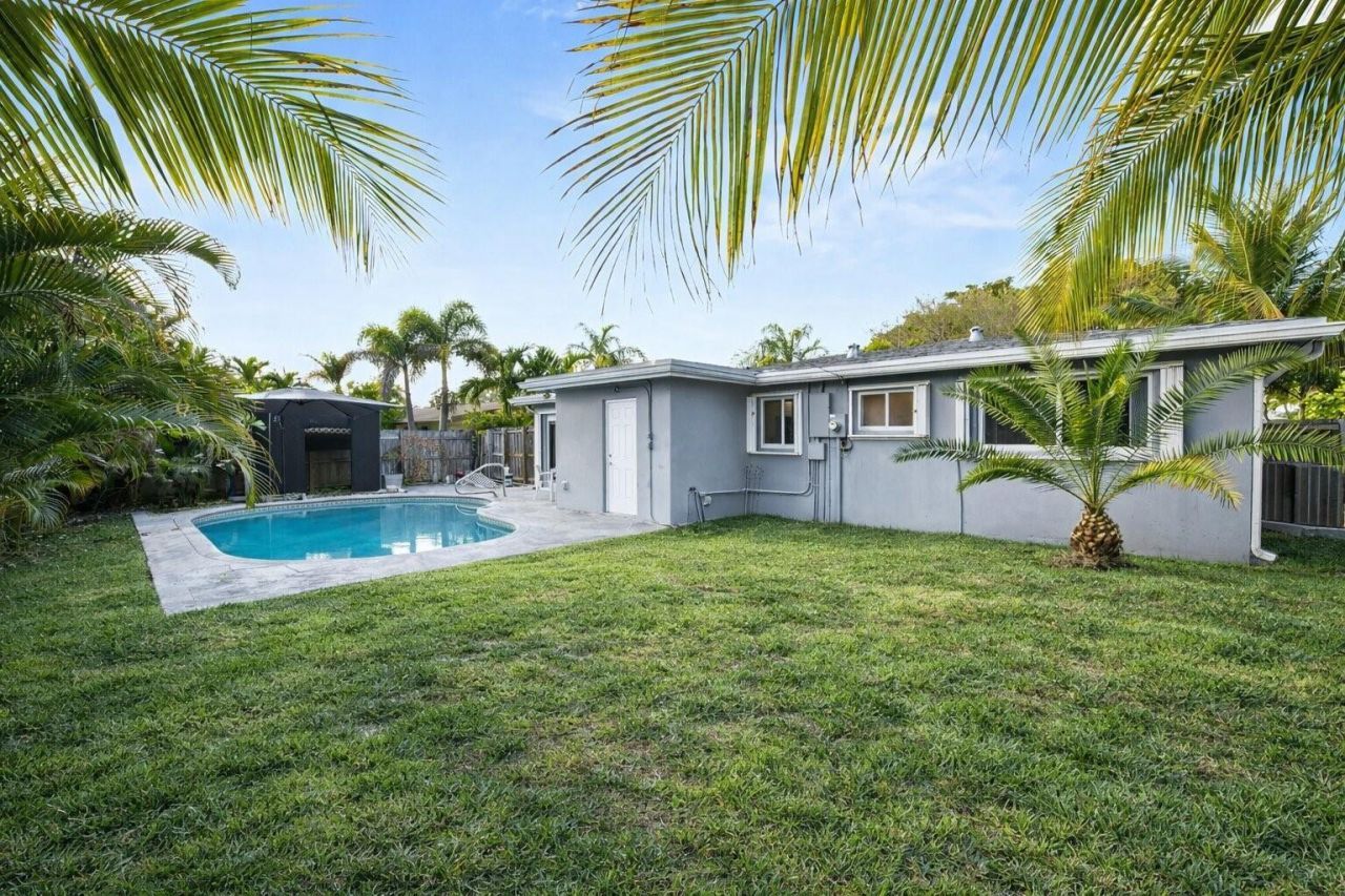 2152 NE 62nd Street, Fort Lauderdale, FL 33308 Photo