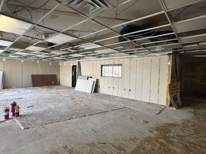 17 W Schrock Road , Westerville, OH 43081 Photo 11