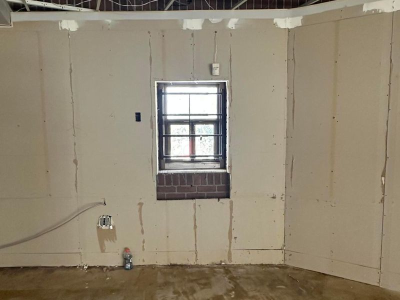 17 W Schrock Road , Westerville, OH 43081 Photo 8