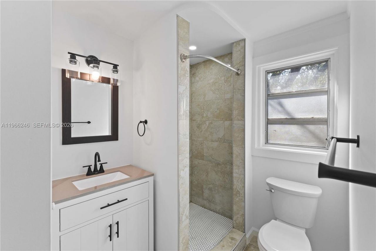 1408 SW 19th Ter, Unit 1406, Miami, FL 33145 Photo