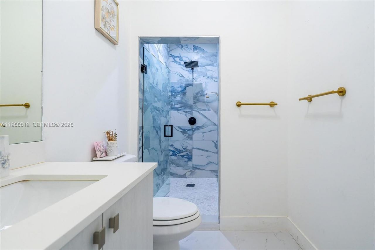 17795 SW 158th St , Miami, FL 33187 Photo