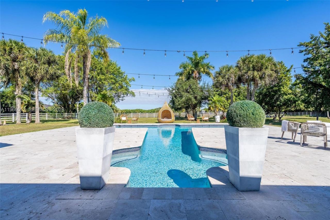 17795 SW 158th St , Miami, FL 33187 Photo