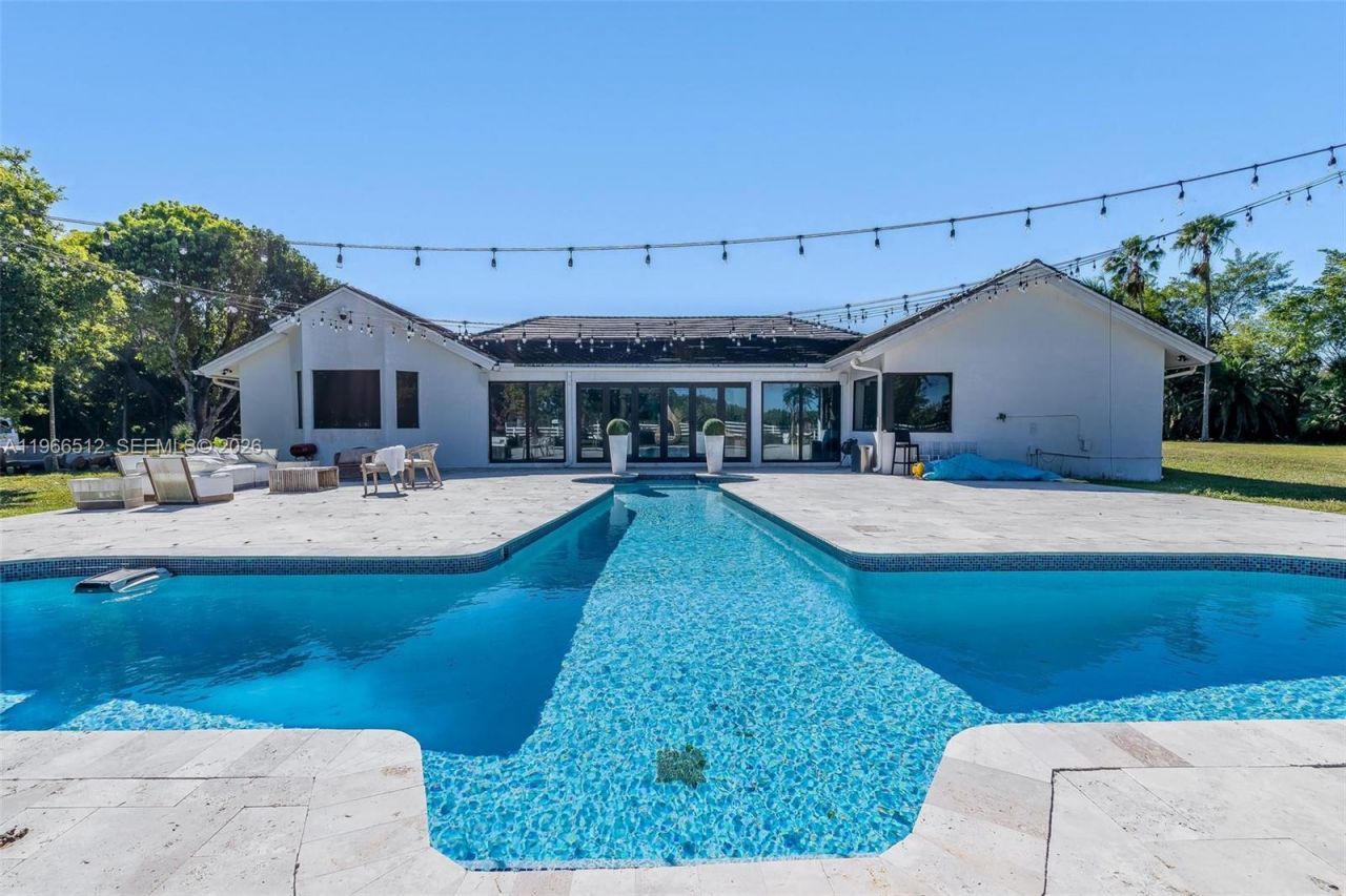 17795 SW 158th St, Miami, FL 33187 Photo