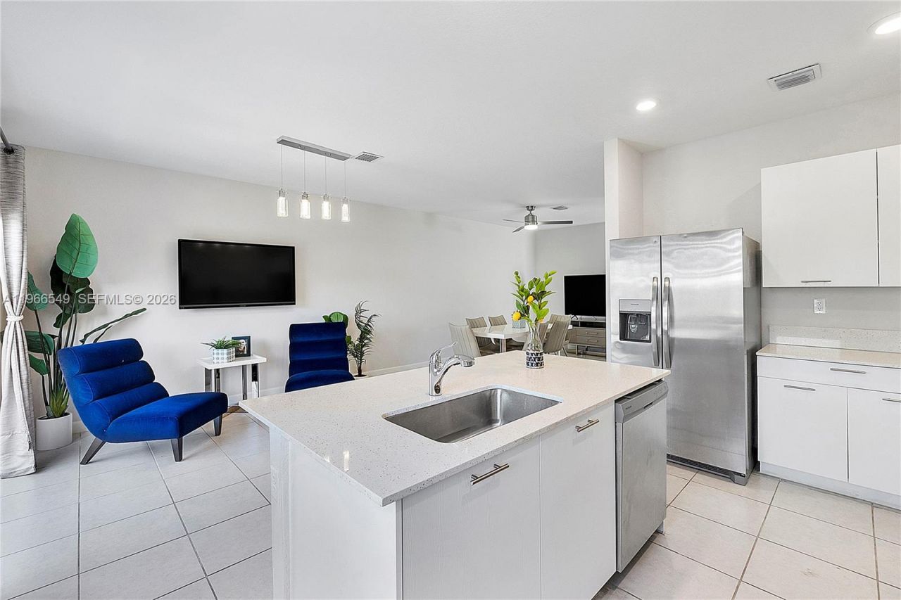 2361 NW 125th St , Miami, FL 33167 Photo