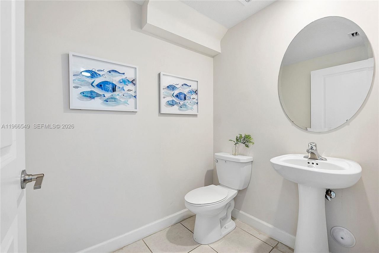 2361 NW 125th St , Miami, FL 33167 Photo