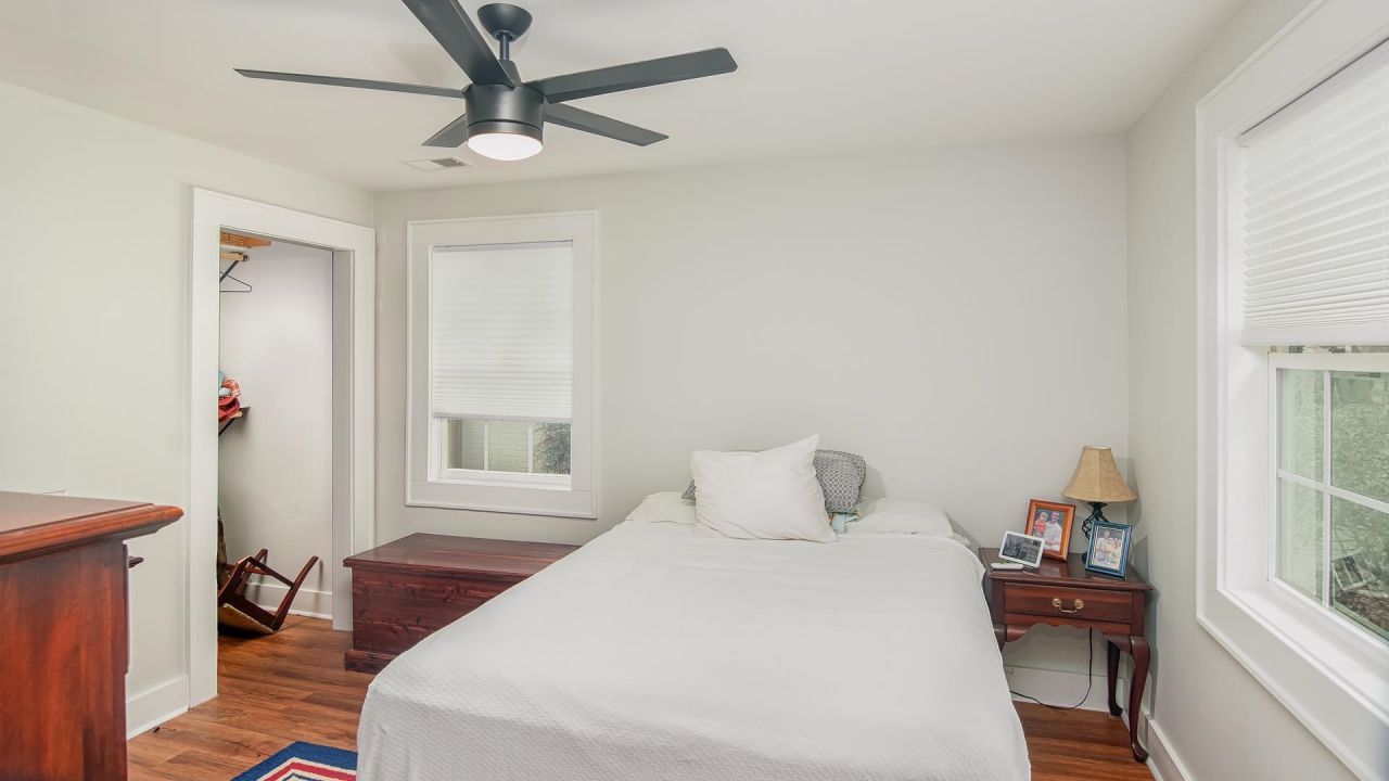 108 Howard St. Photo 12