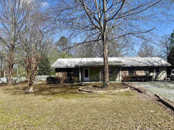 1312 Oakbend Dr., Little Rock, AR 72206