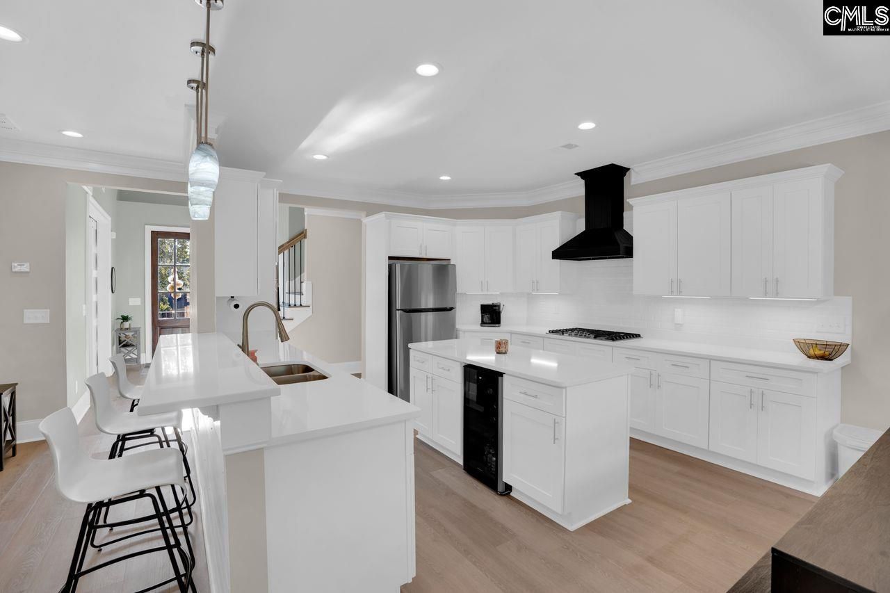 201 Edgewood Drive  Photo 11