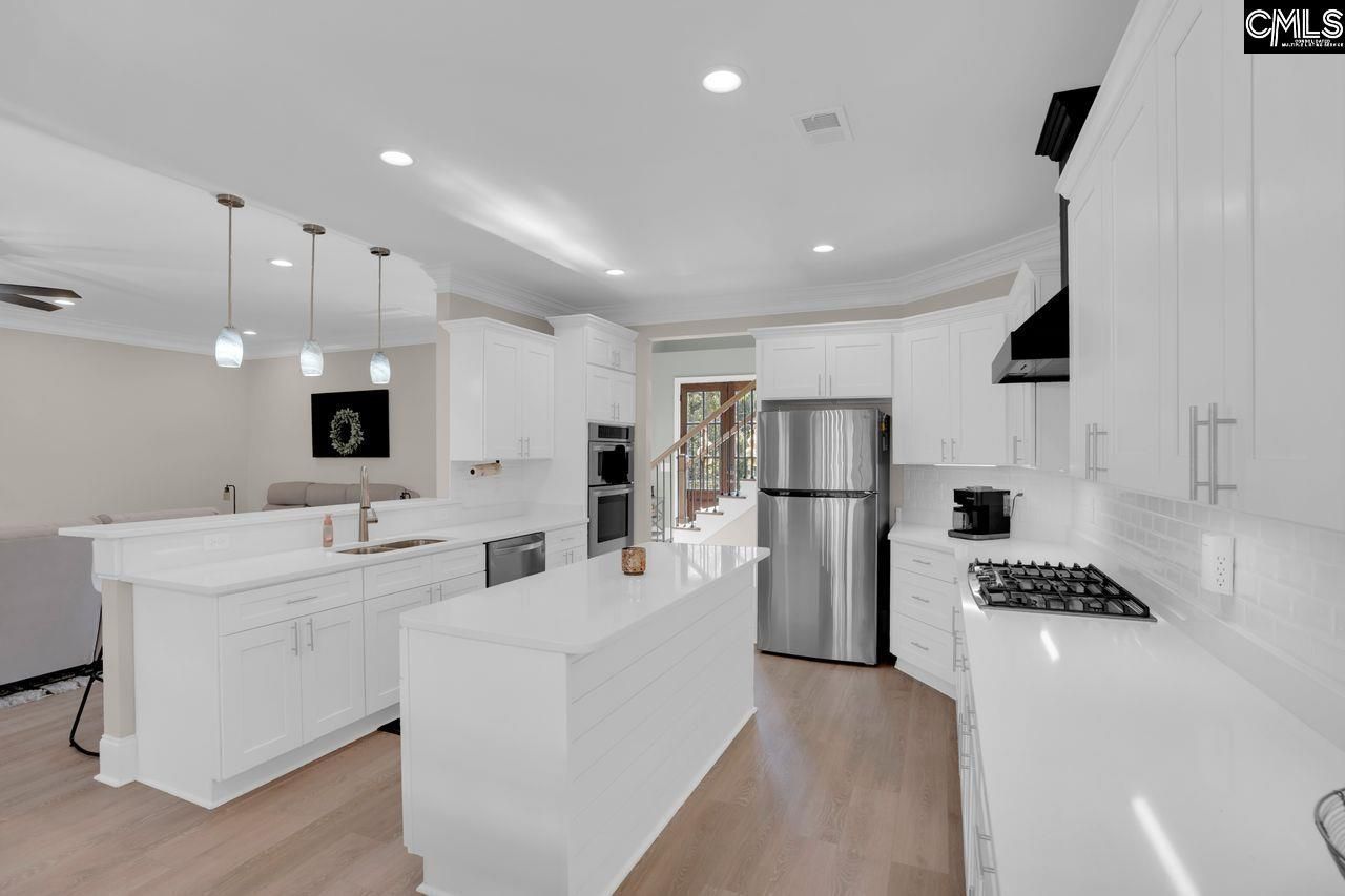 201 Edgewood Drive  Photo 12